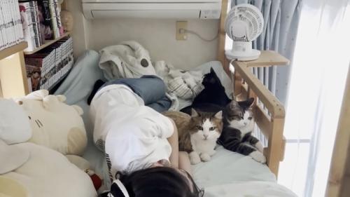 お腹側にぴったり密着