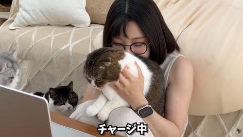 テロップ「チャージ中」