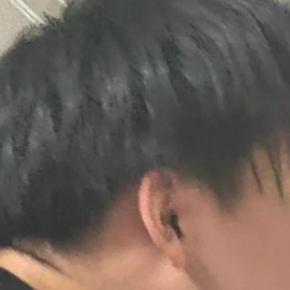 しゃがみ込む息子→『背中』を見ると、乗っていたのは…笑ってしまう光景に1万いいね「正しい仕え方」「良い息子さん」「絶対優しいｗ」