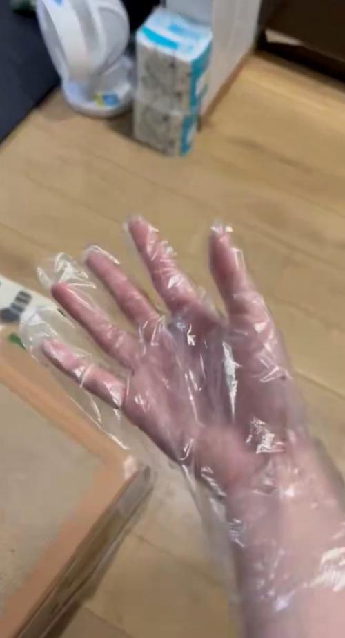 ビニール手袋