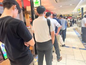 【現地レポ】大行列のスパゲッティーのパンチョでナポリタンを堪能！食後にオキシクリーンをもらった件