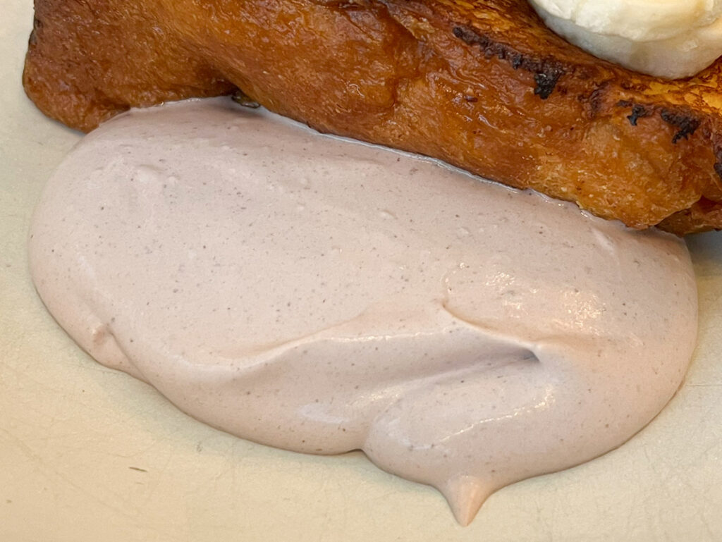 飲めるフレンチトーストで人気のカフェ「THE FRONT ROOM」でいただくモーニング限定メニュー