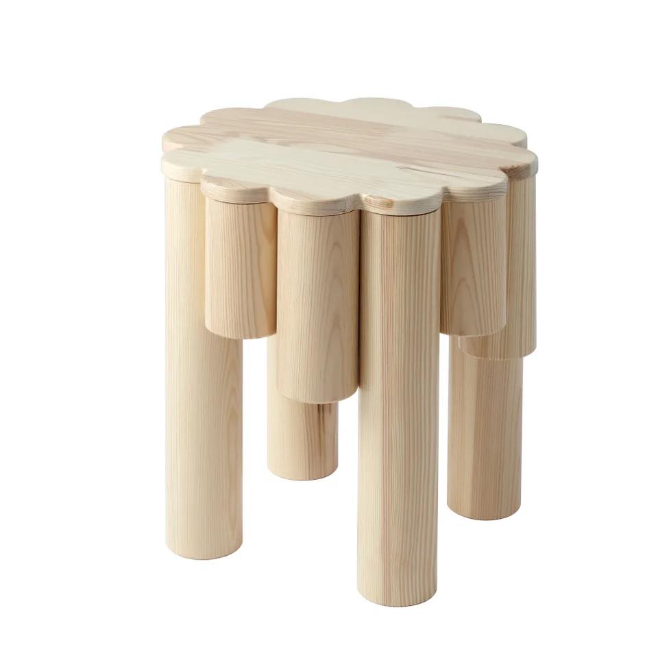 【2026秋新作】IKEA「アートな家具」か、無印良品「工具不要家具」か。あなたのお部屋に迎えるならどっち？