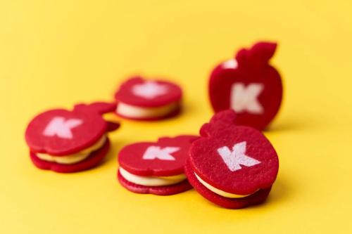 サンリオ「ハローキティのわくわくスイーツパーティー」りんごのバターサンド