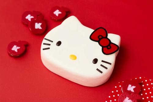 サンリオ「ハローキティのわくわくスイーツパーティー」HELLO KITTYの"はい、チーズ！"ケーキ