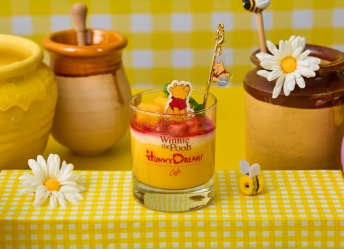 「くまのプーさん」スペシャルカフェ HUNNY風味のフルーツ&ヨーグルト