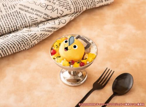 「チェンソーマンカフェ 劇場版『チェンソーマン レゼ篇』」【ポチタ】マンゴーパフェ