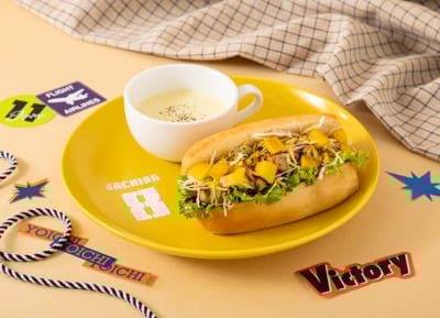 「BLUE LOCK CAFE SPECIAL TRIP」蜂楽廻 ハニーマスタードサンドウィッチ