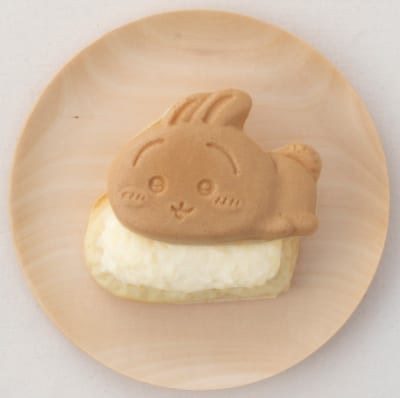「ちいかわ焼き」うさぎ（レアチーズ）