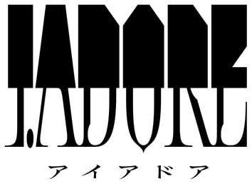 『I.ADORE』ロゴ