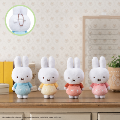 タイトーくじ「ミッフィー Pastel Flower Collection」D賞：マスコットバッジ お花柄のお洋服