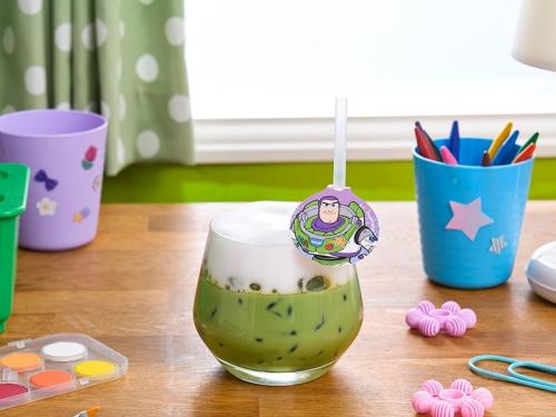 「バズ」抹茶ラテ