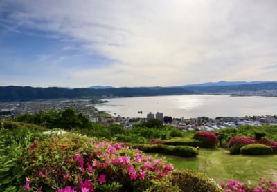 立石公園から見下ろす諏訪湖と諏訪市街