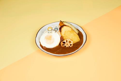 桂とエリザベスの月見カレー(中辛)