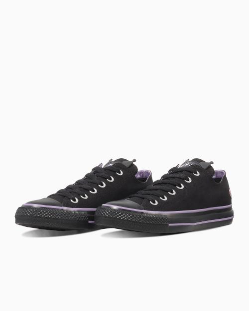 ALL STAR OX /「KUROMI」 斜め前から見たペア