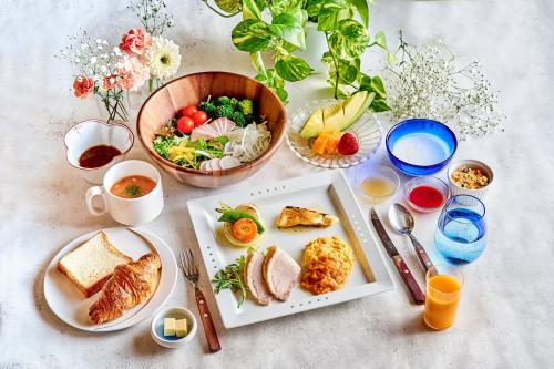 『NARUTO-ナルト-』コラボルーム宿泊時のご朝食・淡路島の食材を使った朝食