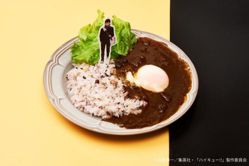 『ハイキュー!!』コラボカフェ 『影山の黒ポークカレー温卵のせ』
