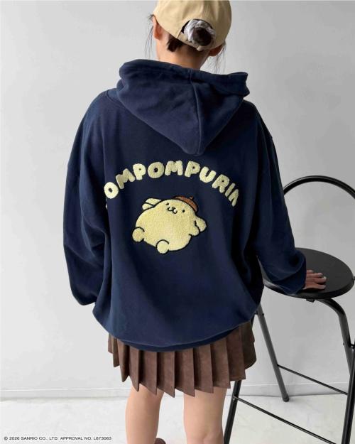 『サンリオキャラクターズ』×AS KNOW AS plus Wzipスウェットパーカーのサガラ刺繍とラメ入りロゴ