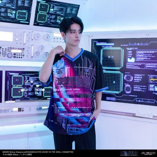 攻殻機動隊×AIR TWOKYO ゲームシャツの着用例
