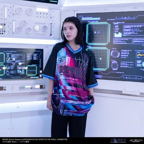 攻殻機動隊×AIR TWOKYO ゲームシャツ女性モデル正面