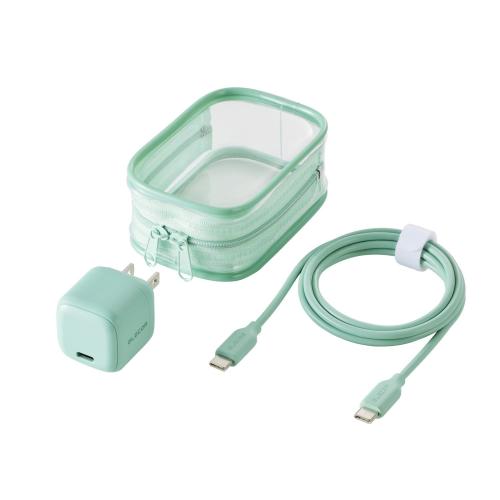 ミントグリーンの充電器・ケーブル・ポーチ