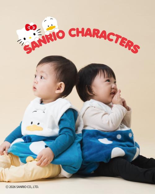 ハローキティとあひるのペックルのだるまロンパス着用例