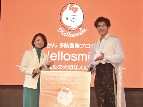 小巻亜矢さんと新浜レオンさんの過去のステージ写真