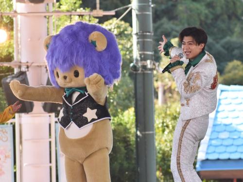 昨年のパレード上演前の登場シーン