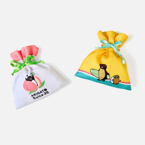 巾着 桃太郎(左)とこんがり(右)。各1点ずつ販売
