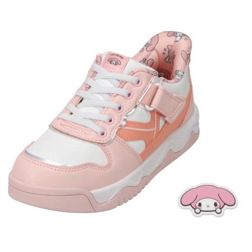 マイメロディモデルの取り外したチャームとシューズ
