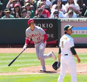 大谷翔平、藤浪晋太郎と10年ぶりの対戦で適時打「抜けて欲しいなって、満塁だったので」