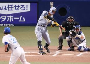 【阪神】佐藤輝明、本塁打＆打点で単独セ２冠！４番で打線けん引、５月再奪首へ「頑張ります」