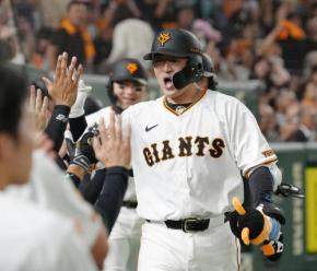 【巨人】５打点の岸田行倫「（岡本）和真って、いつもこんな感じなんや」初満塁弾におどけた