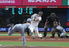 【西武】さすが源田壮亮、9回1死満塁から2戦連続の同点打「いけるぞという雰囲気」西口監督も絶賛