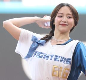 【日本ハム】森香澄、ミニスカ大暴投「好きな人、私に教えて下さい…」