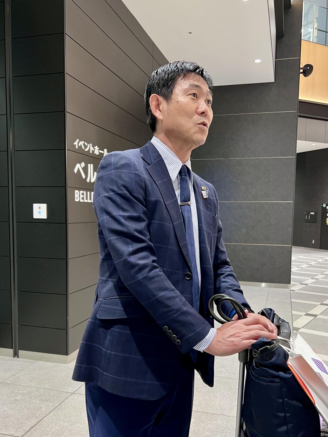 【日本代表】森保一監督がＥ－１初連覇から帰国「Ｊリーグにはたくさん良い選手がいる」