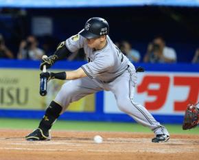 【巨人】ヤクルトに痛恨逆転負け、泉口代えた阿部監督「今日は戦力にならない」勝敗分けたバント