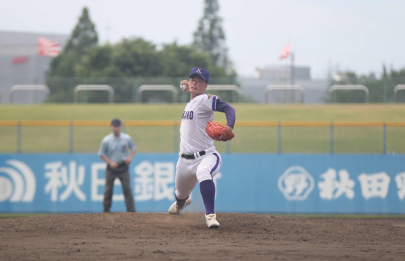 【高校野球】金足農が４強　吉田大輝は６回から２番手で登板、２回１安打無失点と好投／秋田