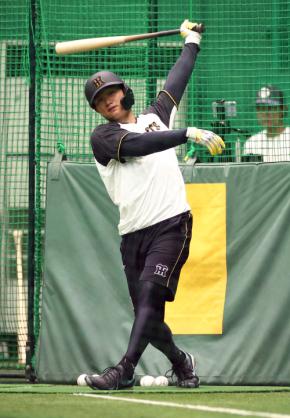 【阪神】森下翔太、初球宴ホームランダービー　自主トレ仲間の中日上林誠知に「負けないように」