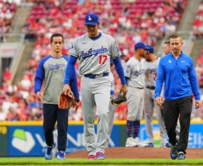 大谷翔平「打席に立ってチームに貢献」緊急降板後もDHでプレー続行「守備につくわけではない」