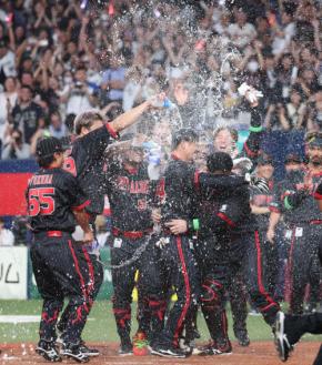 【オリックス】頓宮裕真「お、いった。ばか気持ちいい」プロ初サヨナラアーチは打った瞬間に確信