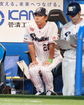 【ヤクルト】「詰めの甘さ」で延長黒星…高津監督「2度あることは3度だった」伊藤将司攻略できず