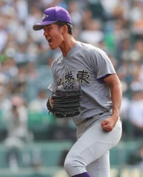 【甲子園】花巻東がＶ候補智弁和歌山破る　麟太郎先輩の前で２年ぶり白星　萬谷堅心が１失点完投