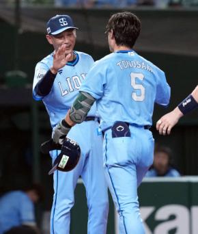 【西武】外崎修汰のサヨナラ打で勝利し4位楽天に１・５差「勝つか負けるかで全然違う」西口監督