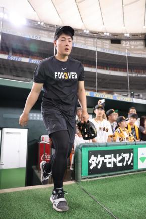 巨人】岡本和真が1軍に合流 東京ドームに姿を見せ早速キャッチ