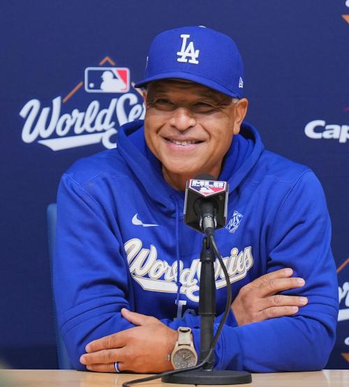 □球場配布品□ デーブロバーツ 監督 2016年着任記念 ボブルヘッド