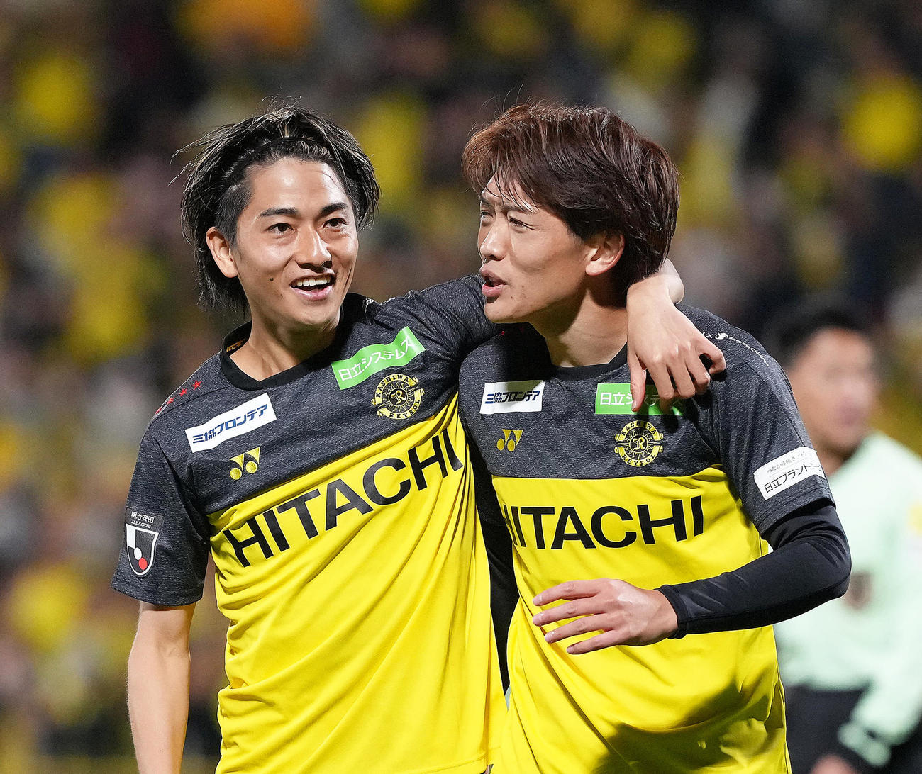 【柏】名古屋下し首位鹿島との１差キープ、原田のクロスがオウンゴール誘発　残り２節Ｖ争いし烈