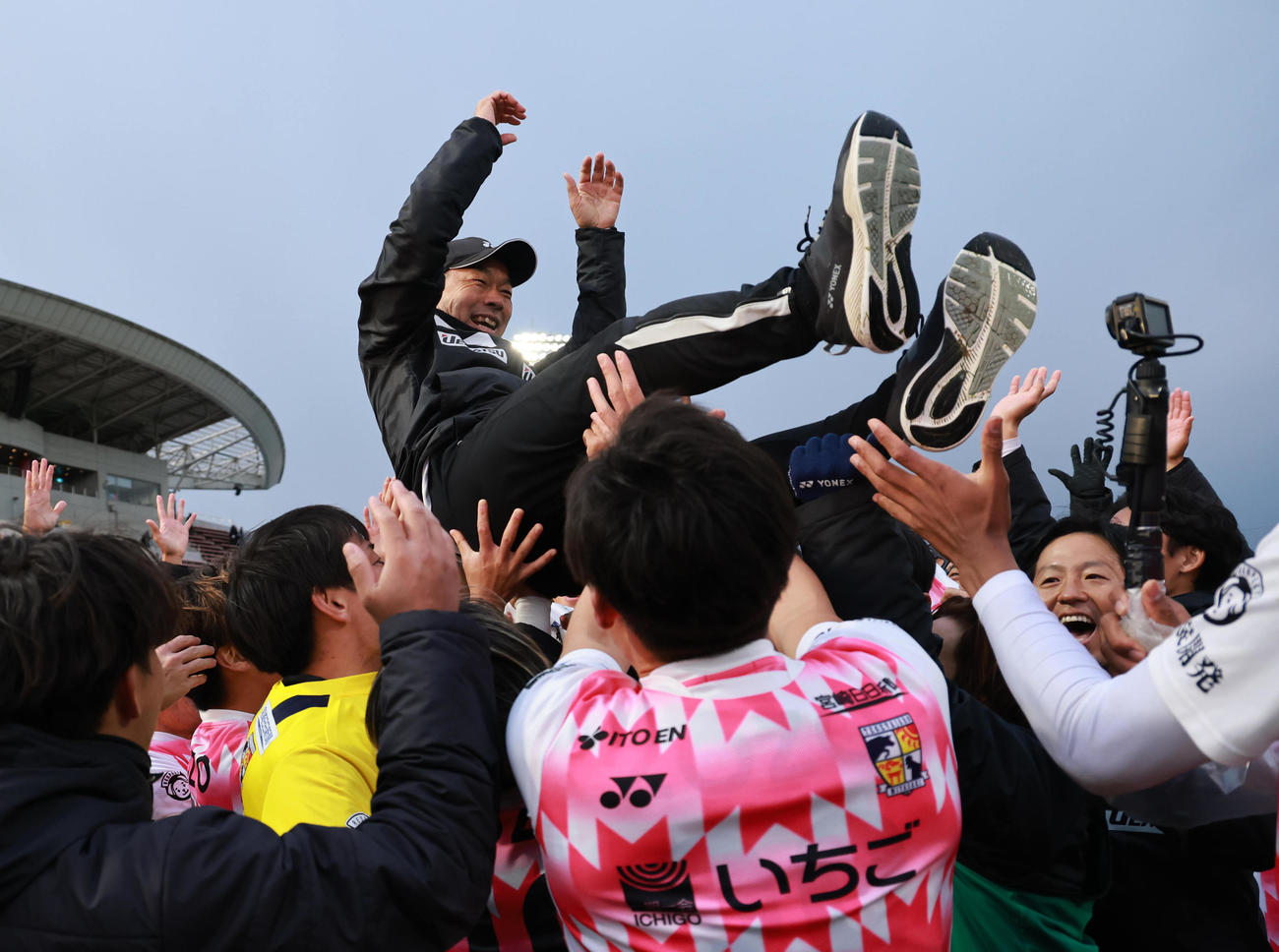 【J2昇格PO】宮崎が初のJ2昇格 J3得点王のエース不在もFC大阪に「中立地」で4発快勝