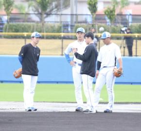 【日本ハム】二塁挑戦中の野村佑希が連日の早出特守を実施…負けじと吉田賢吾も参加