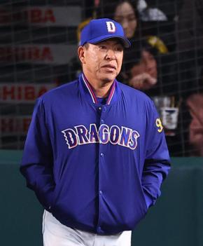 【中日】井上監督「根尾を投げさせたことに後悔ない」外野手交錯「必死さゆえに…」/一問一答